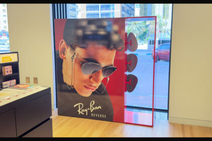 ray-ban-reverse-in-store-display