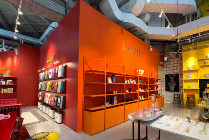 L Object Indoor Signage